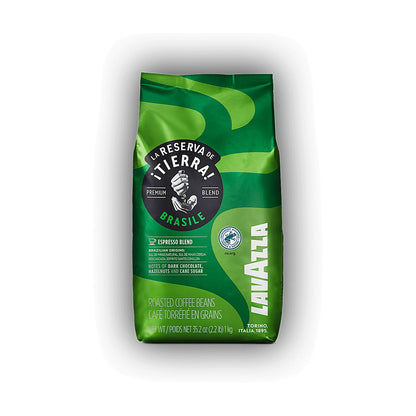 Lavazza Tierra Brazil cafea boabe 1 kg – ambalaj original, fundal alb